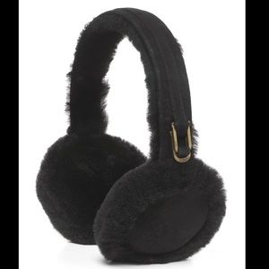 Ugg Australia double ‘u’ shearling earmuffs